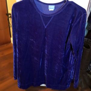Long sleeved velour top
